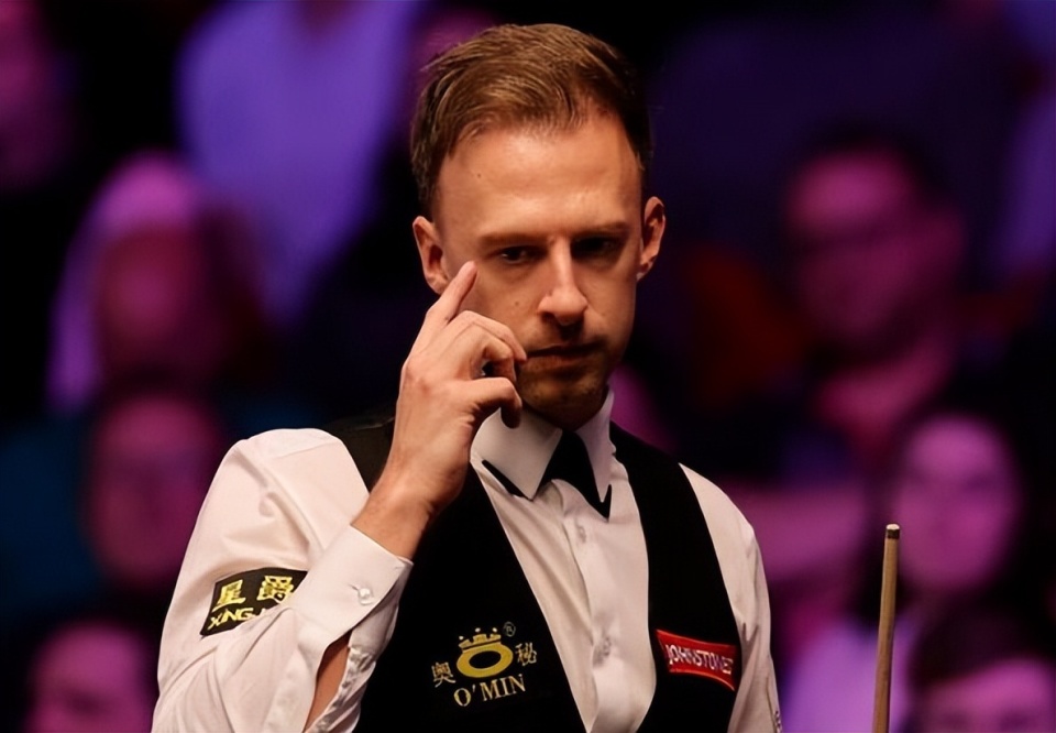 在一场充满 在一场充满