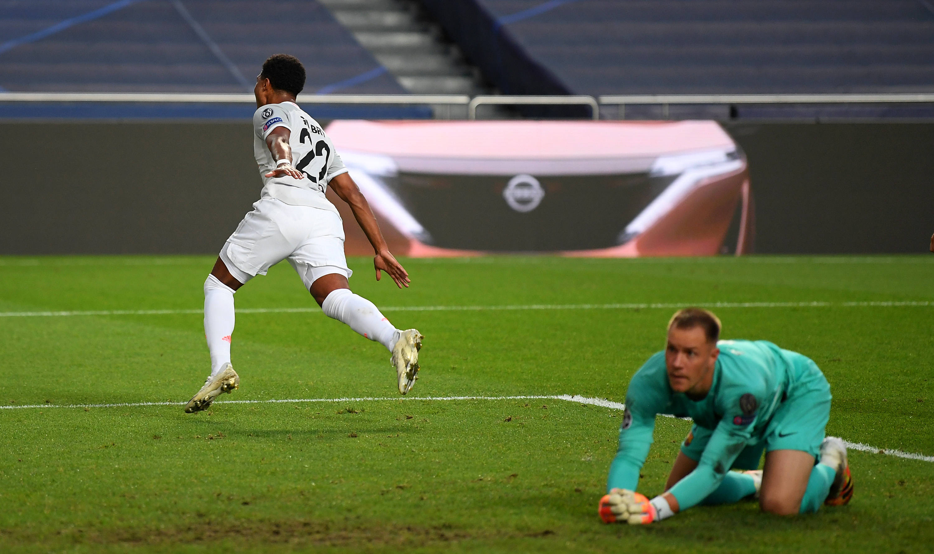 攻守转换的 攻守转换的